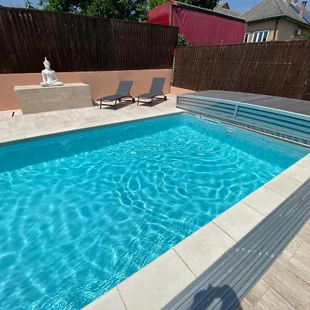 Garden Apartman *